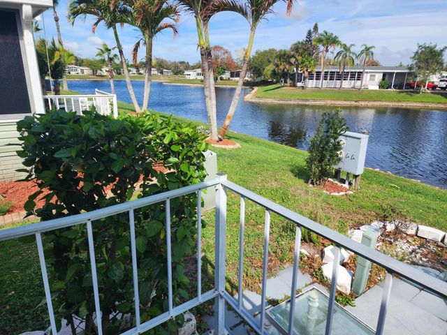 8518 Leadtree Court, Port St. Lucie, Port St Lucie, FL 34952