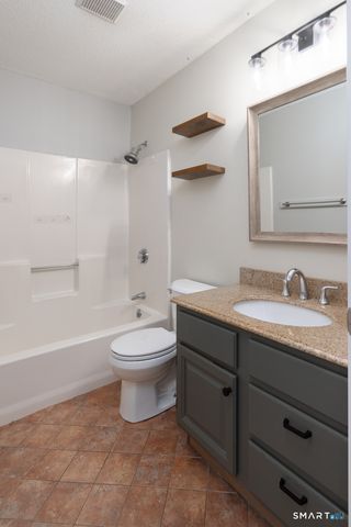 380 Hitchcock Road 218, Waterbury, CT 06705