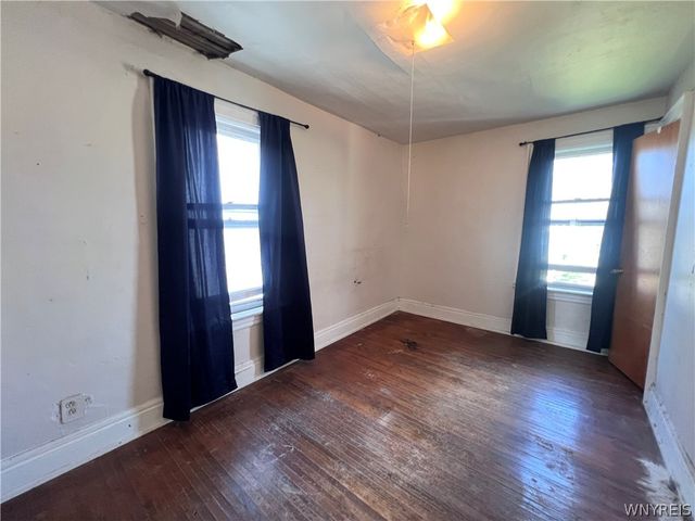 32 Columbus Avenue, Buffalo, NY 14220