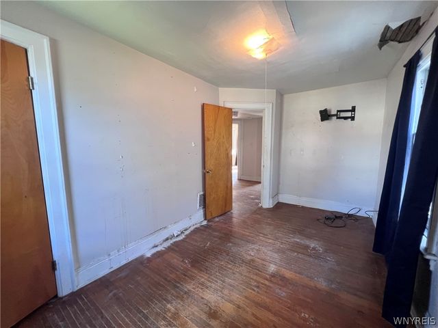 32 Columbus Avenue, Buffalo, NY 14220