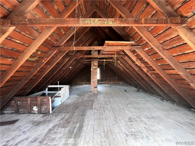 32 Columbus Avenue, Buffalo, NY 14220