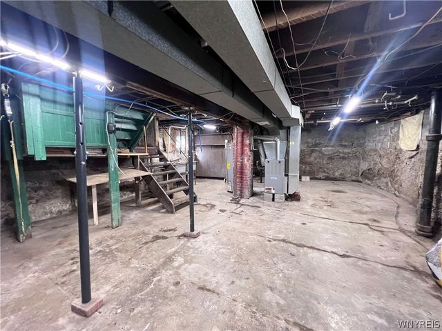 32 Columbus Avenue, Buffalo, NY 14220