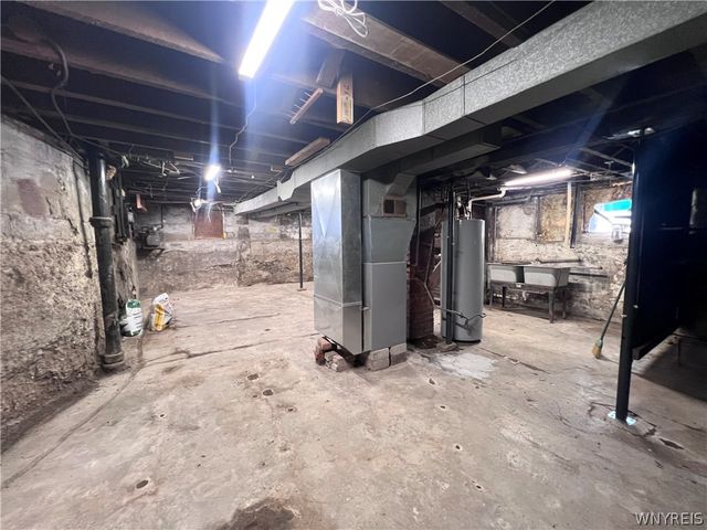 32 Columbus Avenue, Buffalo, NY 14220
