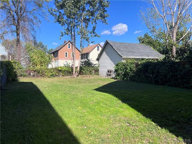 32 Columbus Avenue, Buffalo, NY 14220