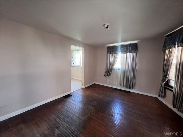 32 Columbus Avenue, Buffalo, NY 14220