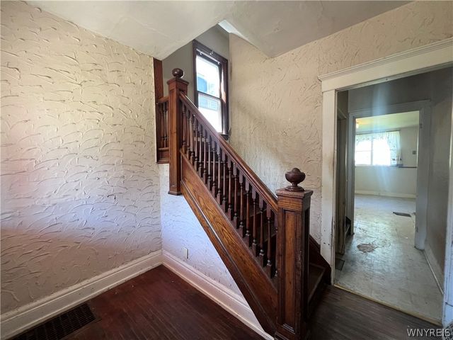 32 Columbus Avenue, Buffalo, NY 14220