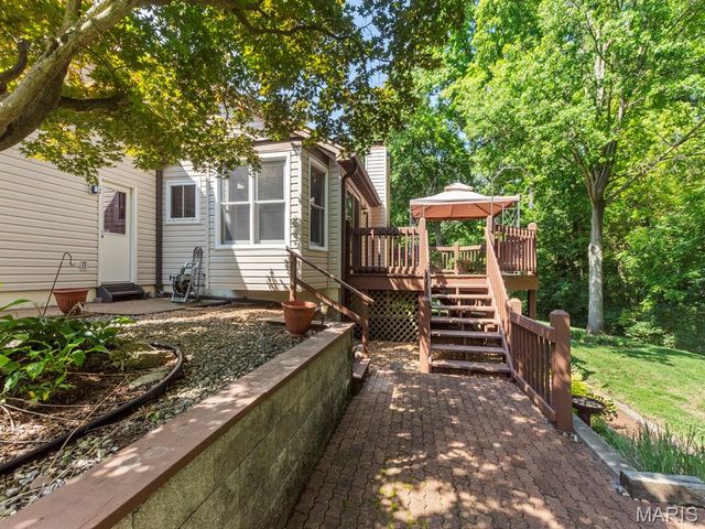 239 Chianti Court, Florissant, MO 63031