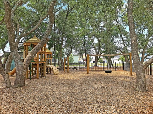 1442 Eutaw Battalion Drive, Charleston, SC 29412