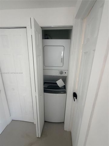 43 Williams Rd 3, West Park, FL 33023