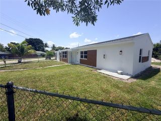 43 Williams Rd 3, West Park, FL 33023