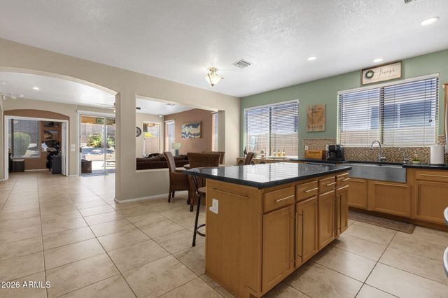1812 W GLENHAVEN Drive, Phoenix, AZ 85045