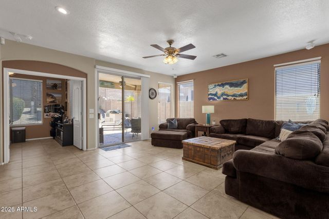 1812 W GLENHAVEN Drive, Phoenix, AZ 85045
