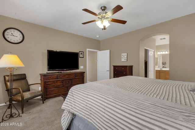 1812 W GLENHAVEN Drive, Phoenix, AZ 85045