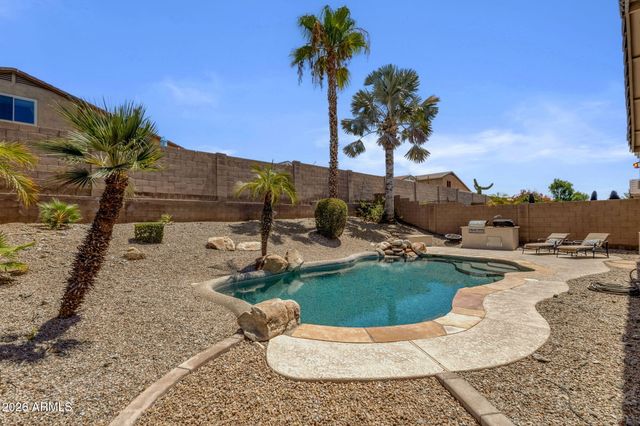 1812 W GLENHAVEN Drive, Phoenix, AZ 85045