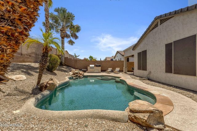 1812 W GLENHAVEN Drive, Phoenix, AZ 85045