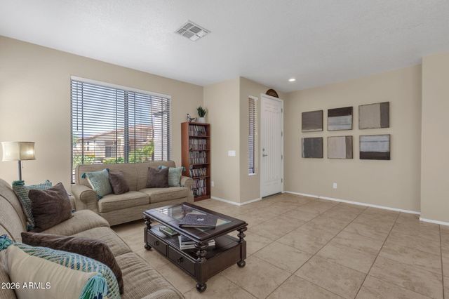 1812 W GLENHAVEN Drive, Phoenix, AZ 85045