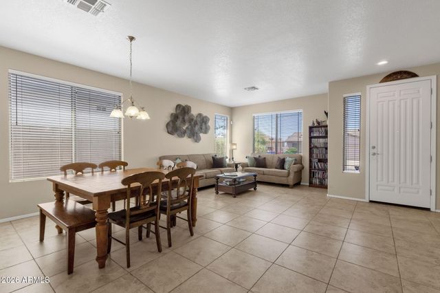 1812 W GLENHAVEN Drive, Phoenix, AZ 85045
