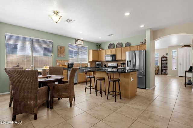 1812 W GLENHAVEN Drive, Phoenix, AZ 85045