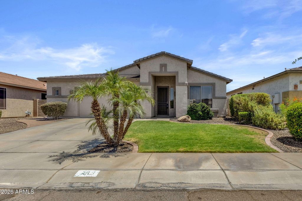 1812 W GLENHAVEN Drive, Phoenix, AZ 85045
