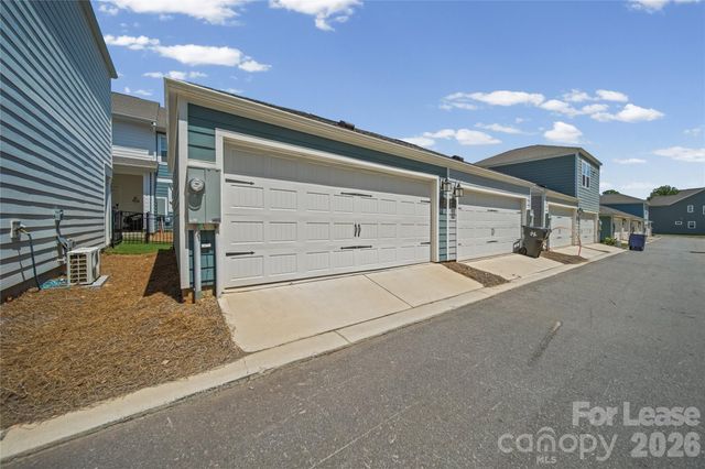 10037 Mamillion Drive, Huntersville, NC 28078