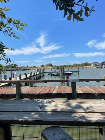 2 N Avenue C, Freeport, TX 77541