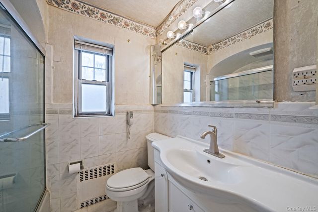 51 Lincoln Avenue D22, Rockville Centre, NY 11570