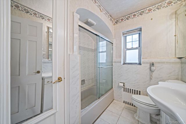 51 Lincoln Avenue D22, Rockville Centre, NY 11570