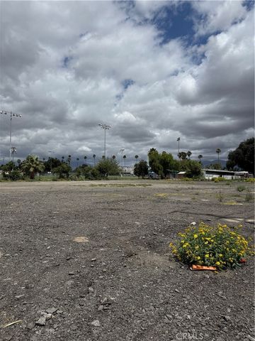 1616 4th Avenue, San Bernardino, CA 92411