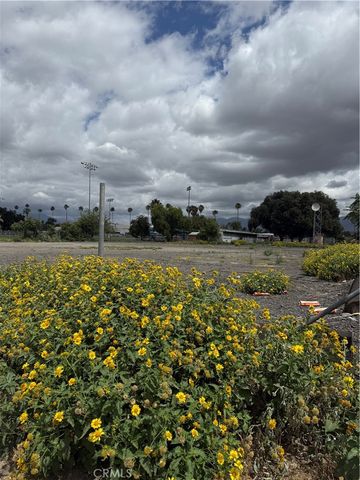 1616 4th Avenue, San Bernardino, CA 92411