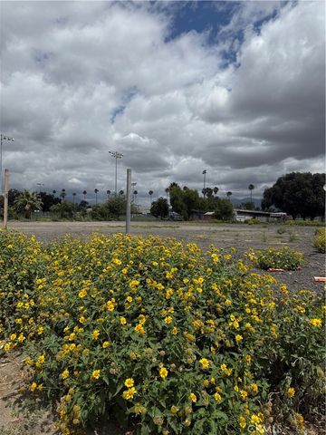 1616 4th Avenue, San Bernardino, CA 92411