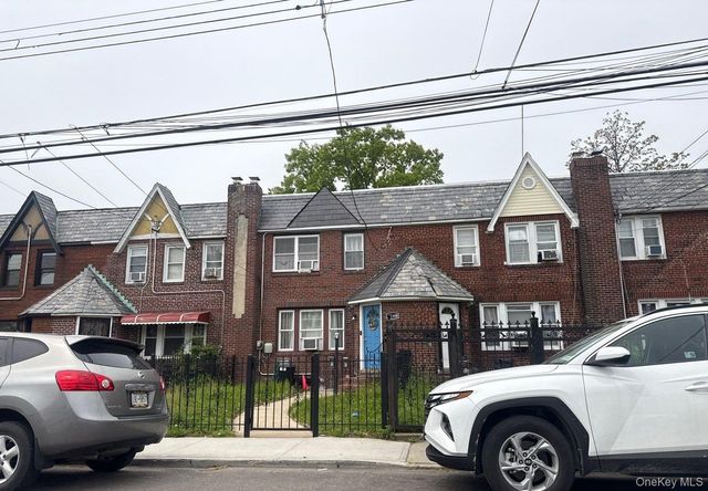 114-18 201st Street, Saint Albans, NY 11412
