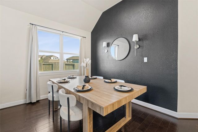 9206 Kay Kay Court, Mont Belvieu, TX 77523