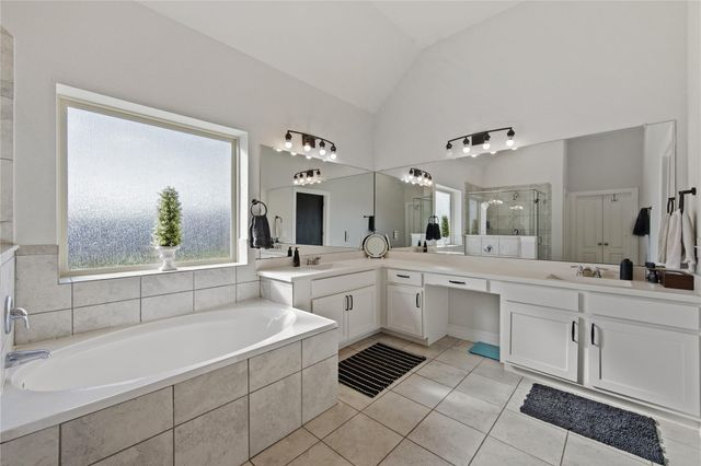 9206 Kay Kay Court, Mont Belvieu, TX 77523