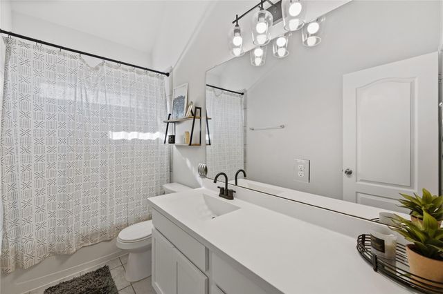 9206 Kay Kay Court, Mont Belvieu, TX 77523