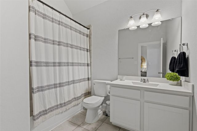 9206 Kay Kay Court, Mont Belvieu, TX 77523