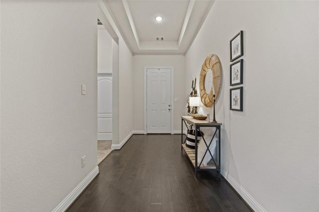 9206 Kay Kay Court, Mont Belvieu, TX 77523