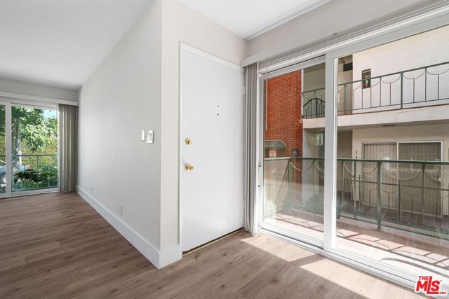 1031 N Laurel Avenue 1, West Hollywood, CA 90046