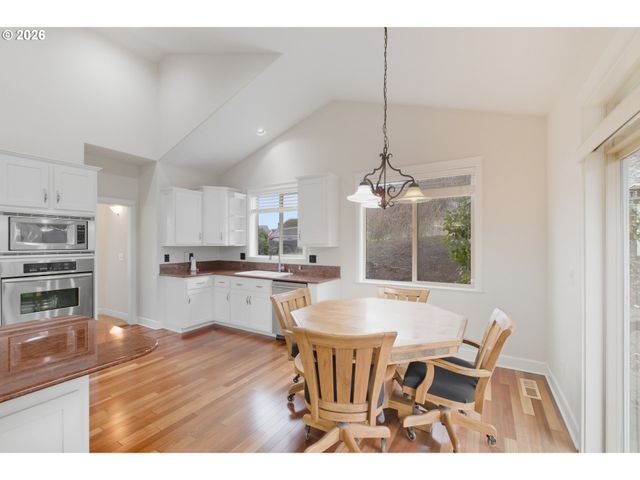 2697 ISLANDER Ave, Salem, OR 97304