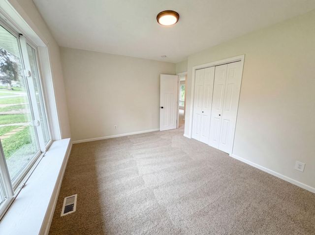 1695 Abell Street, Maplewood, MN 55117