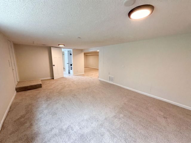 1695 Abell Street, Maplewood, MN 55117