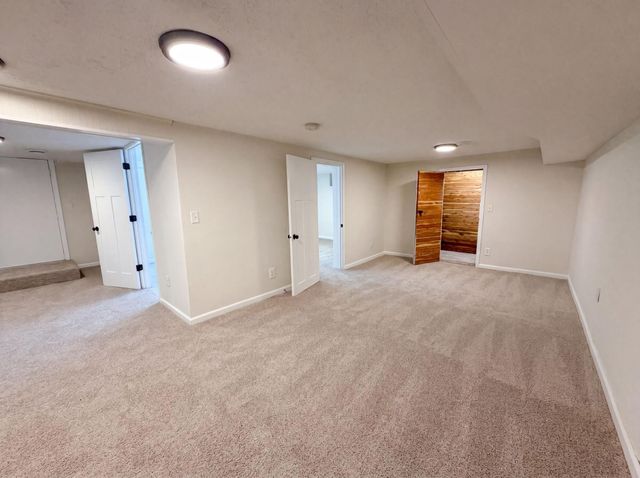 1695 Abell Street, Maplewood, MN 55117