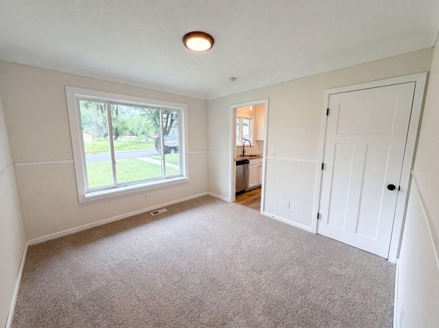 1695 Abell Street, Maplewood, MN 55117