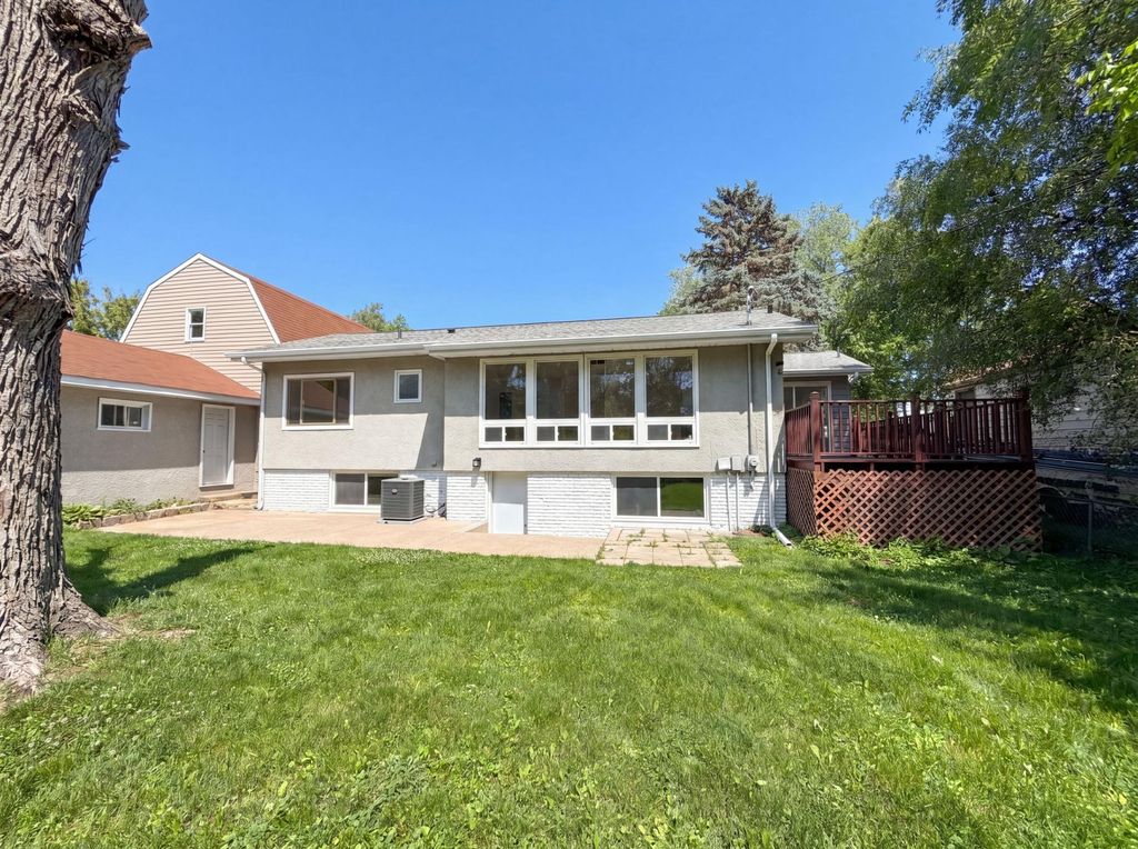 1695 Abell Street, Maplewood, MN 55117 — photo 5