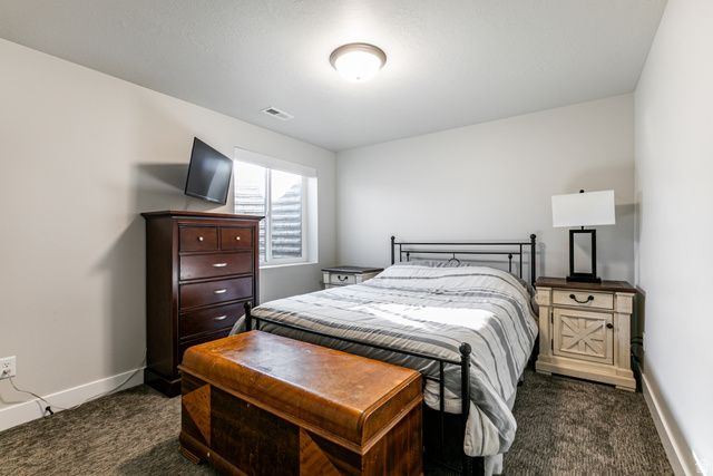 1853 W 850 S, Layton, UT 84041