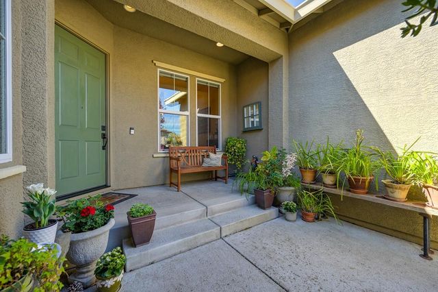 2016 Petruchio Way, Roseville, CA 95661