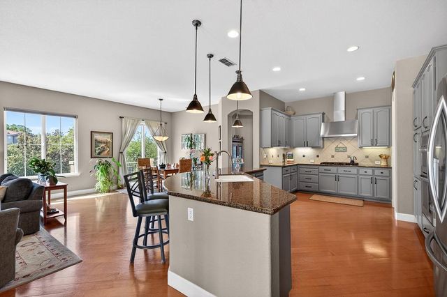 2016 Petruchio Way, Roseville, CA 95661