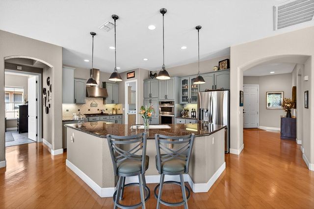 2016 Petruchio Way, Roseville, CA 95661