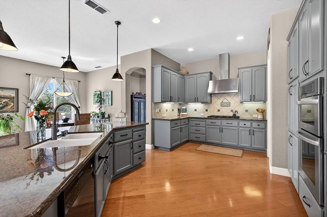 2016 Petruchio Way, Roseville, CA 95661