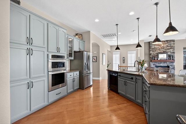 2016 Petruchio Way, Roseville, CA 95661