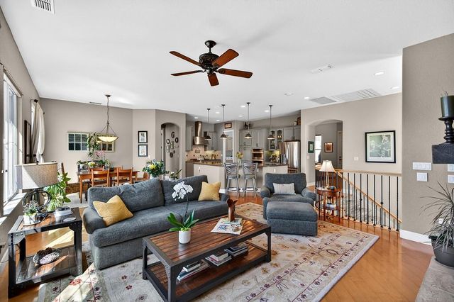 2016 Petruchio Way, Roseville, CA 95661